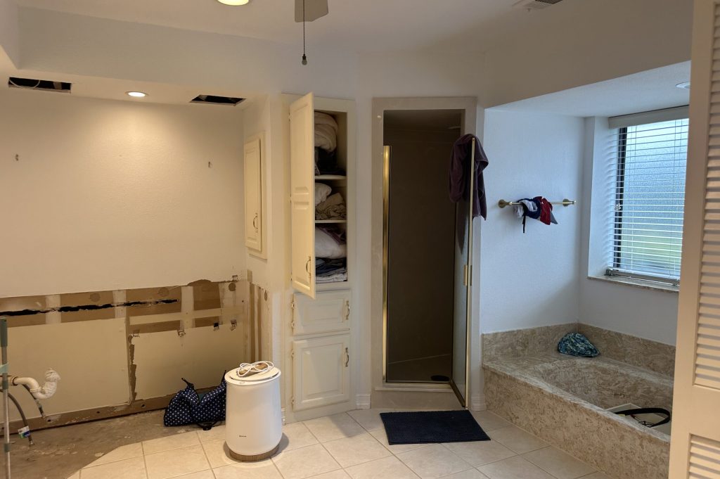 86EC83EF-15CF-4768-B6F8-C9E84CC9EFE2